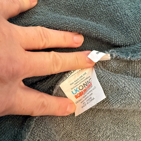 Star Wars Boba Fett Hooded Bathrobe for Men/Women | One Size Fits Most Adults - Picture 6 of 8